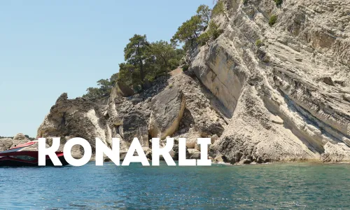 Meer und Felsformationen von Konakli