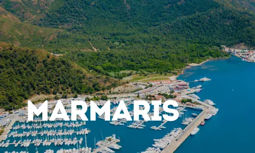 Kleiner Hafen an der Küste von Marmaris